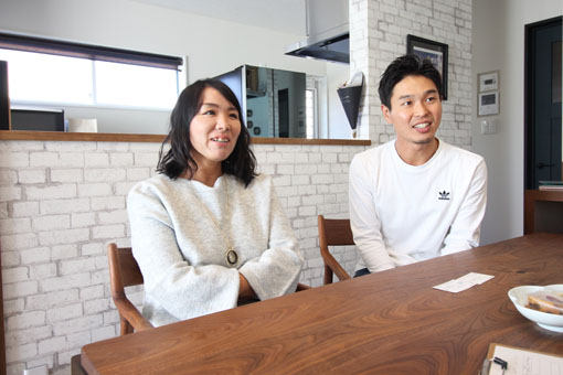 こだわりの家について話すT様ご夫婦