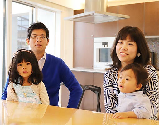 家づくりの思い出を語るM様ご夫婦